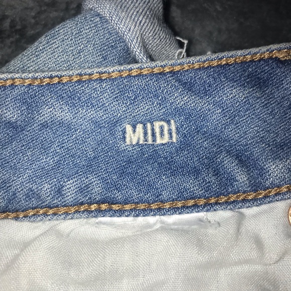 American Eagle Midi Shorts Light Blue - Picture 6 of 7